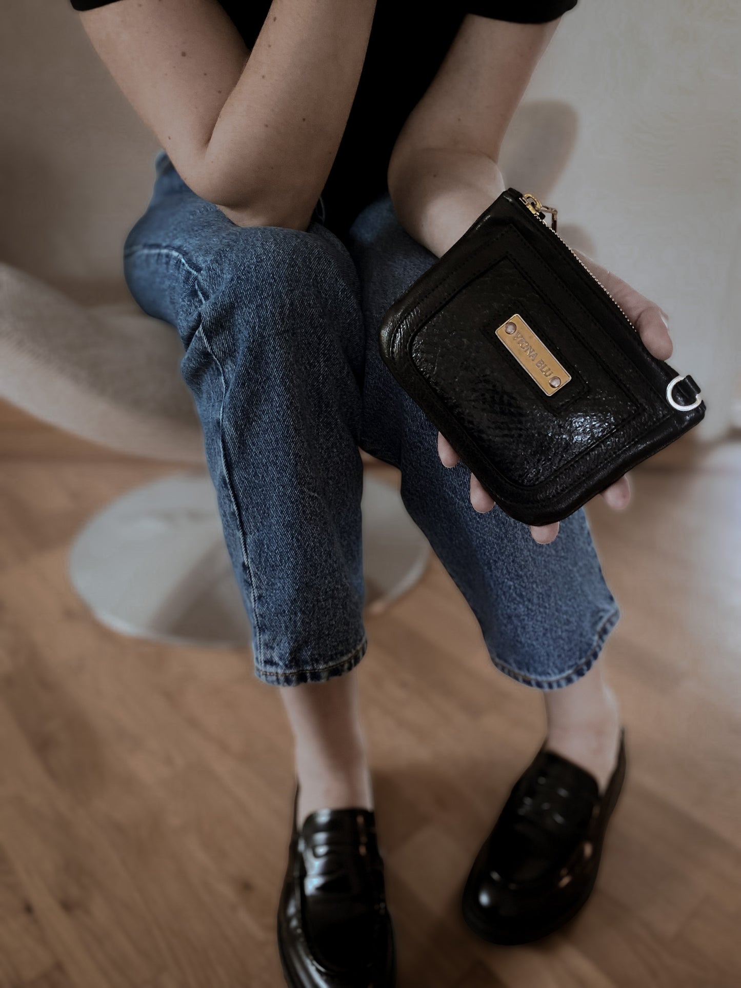 Alexandra Pouch