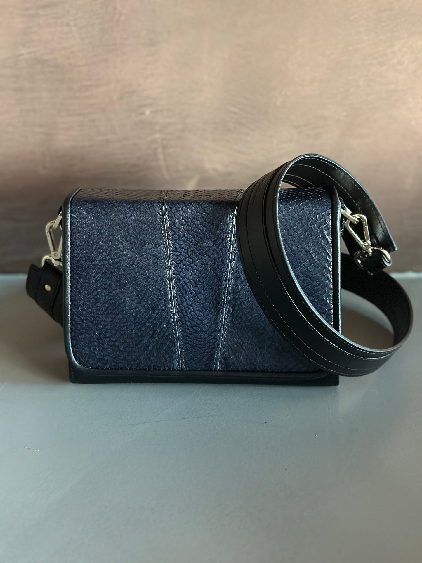 V Bag Blue