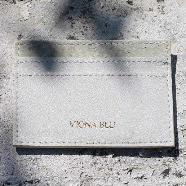 Amelia Korttikotelo Luonnonvaalea