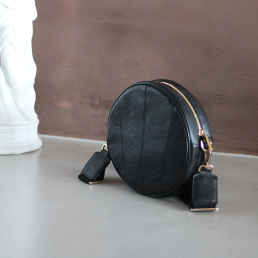 Billy Bag Black with gold metals