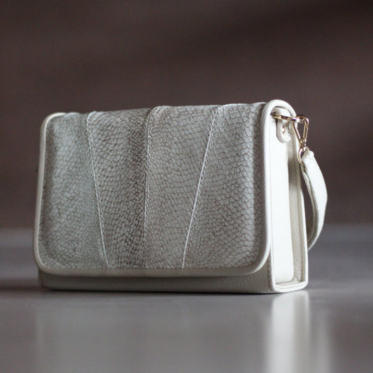 V Bag Beige