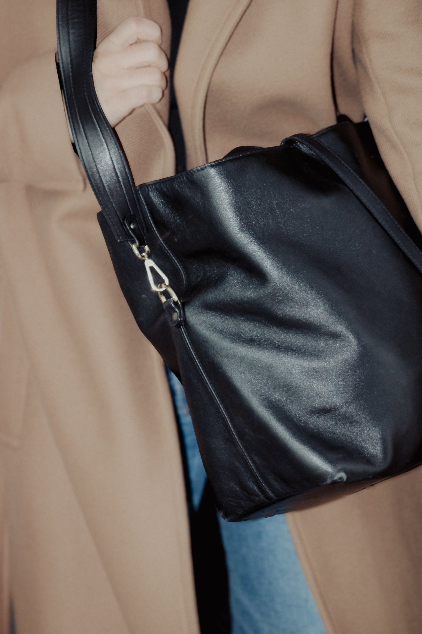 W Bag Black with black fish leather