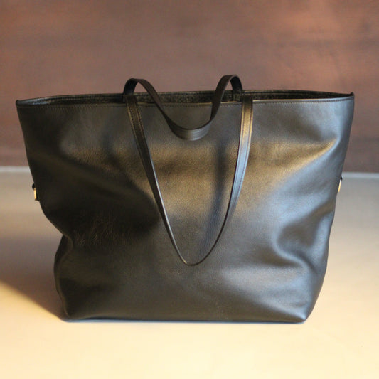 W Bag Black with black fish leather