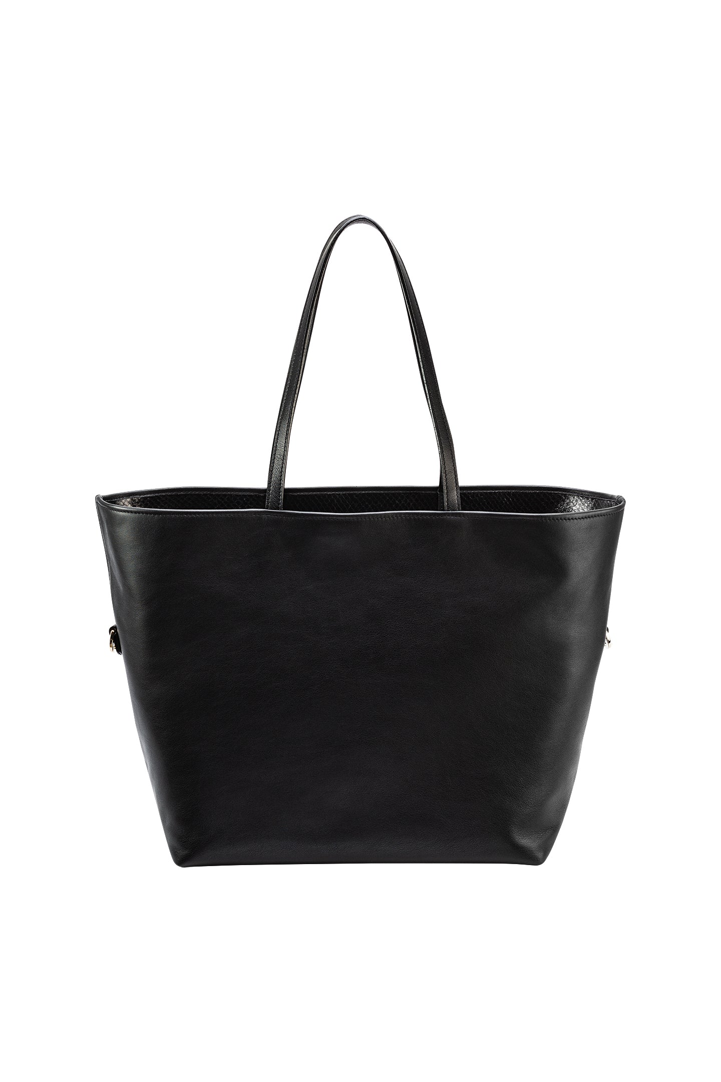 W Bag Black with black fish leather